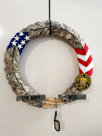 Wreath for the Family of Navy Veteran Mike Nitz