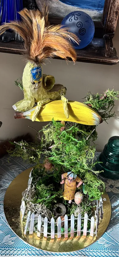 Mr. Banana with Screaming Mom